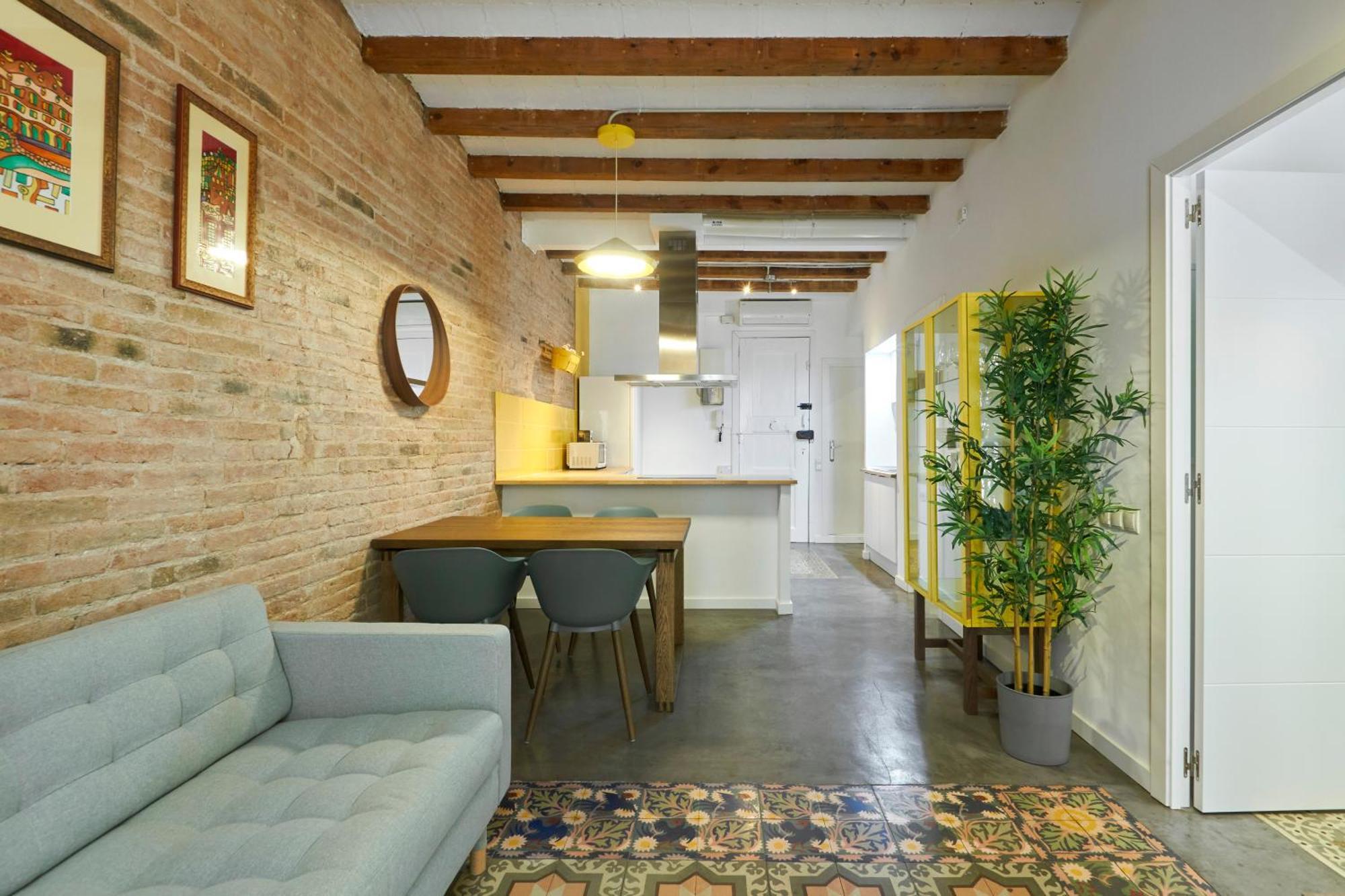 64 Apartment In A Typical Barcelona'S Old Building Eksteriør billede