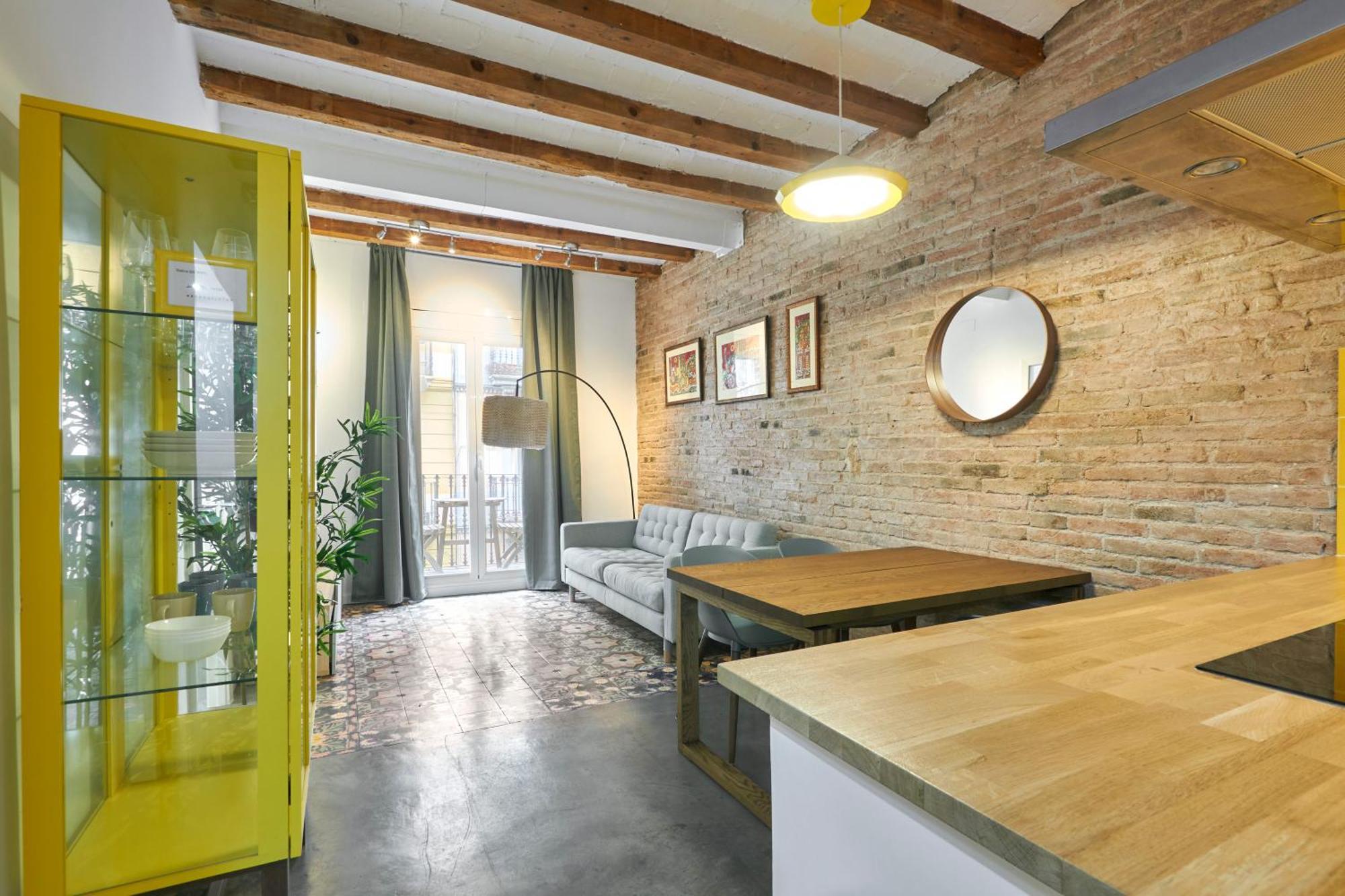 64 Apartment In A Typical Barcelona'S Old Building Eksteriør billede