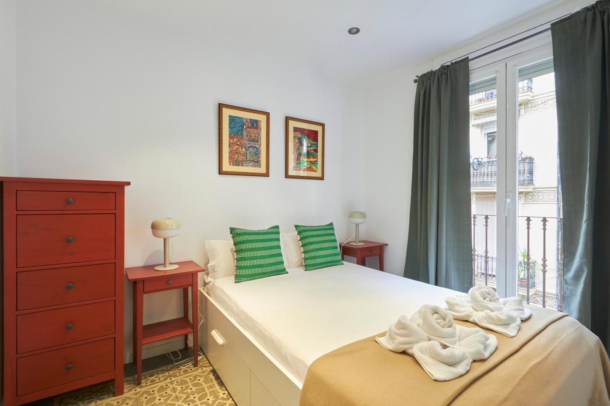 64 Apartment In A Typical Barcelona'S Old Building Eksteriør billede